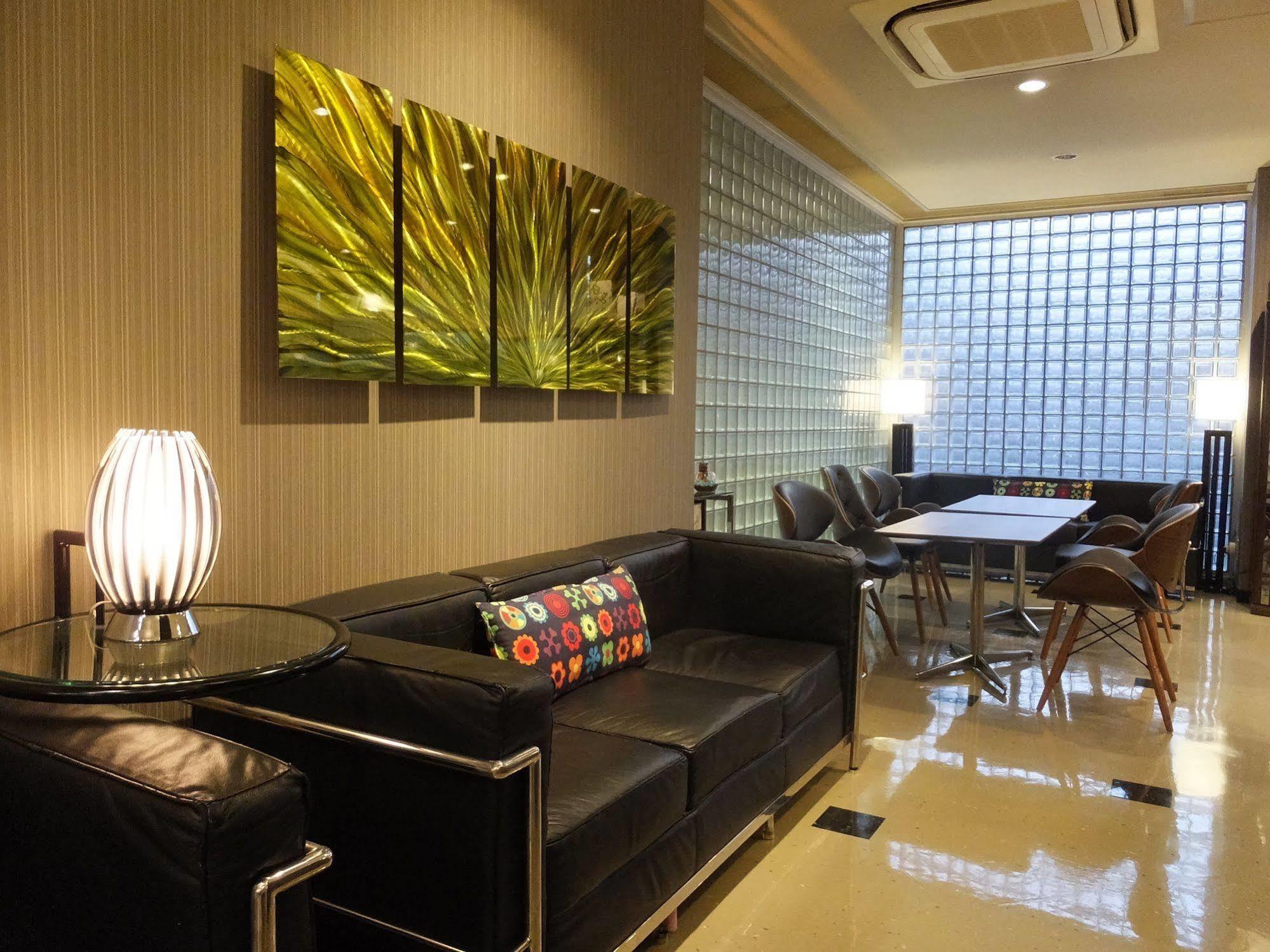 Apa Hotel Takamatsu Kawaramachi Buitenkant foto